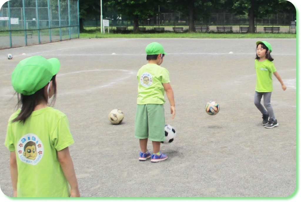 アクティビティのサッカーの様子
