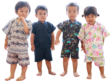 浴衣姿の園児たち