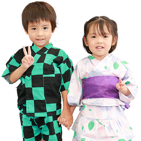 浴衣姿の園児たち