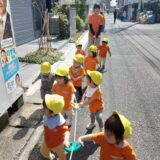 お散歩と親子体操