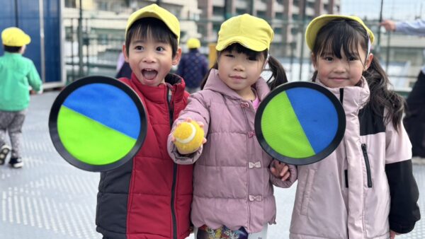 屋上でボール遊び！