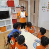 英語レッスンと公園