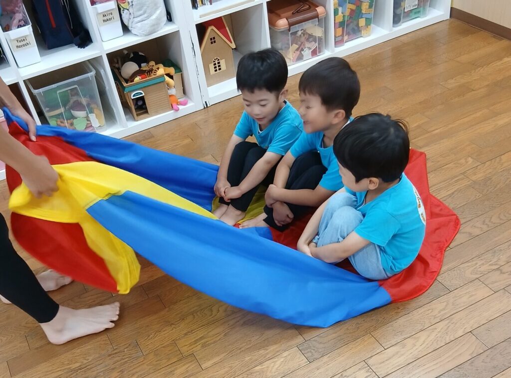 Gymnastics-Parachute Play-